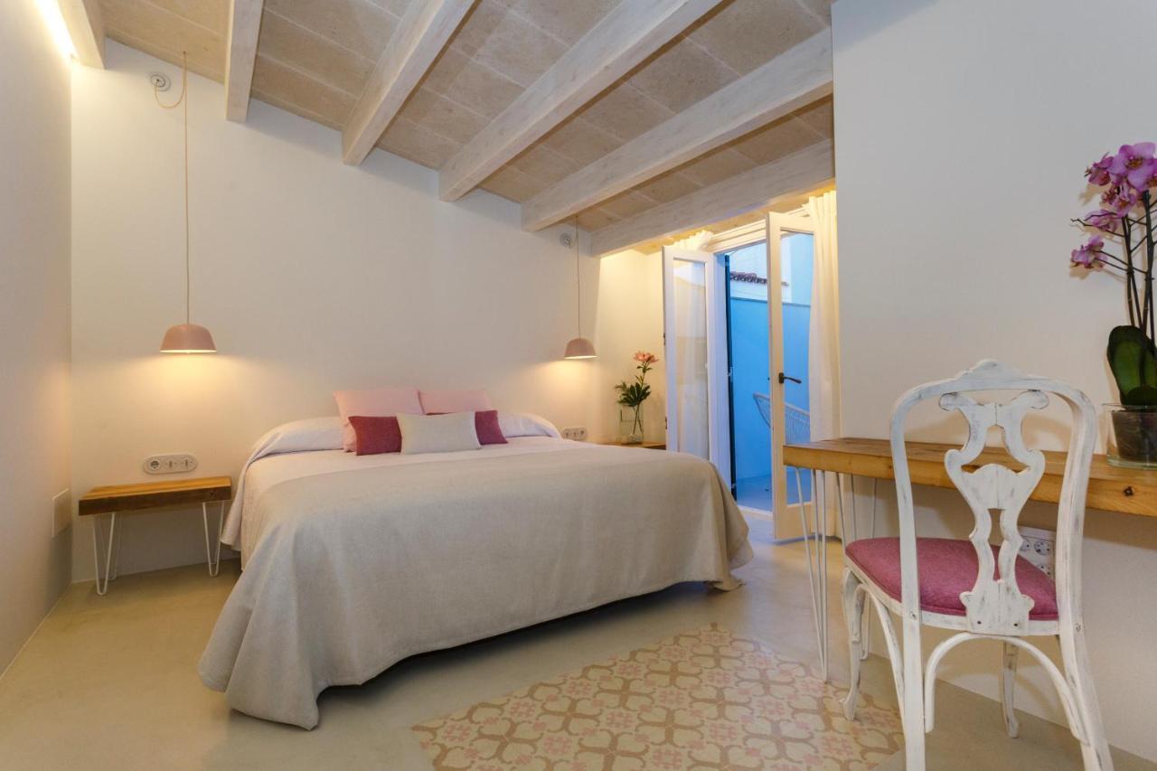 Hotel S'Estil-Let Es Migjorn Gran Bagian luar foto
